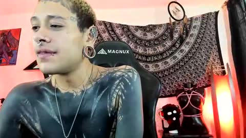 Snapshot of ink_u_buzz chatting on 31, 10, 2025 Dani online show from 31, 10, 2025