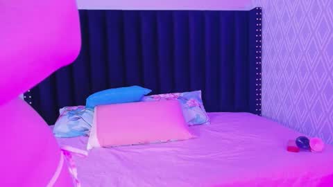 innocenthazel online show from 18, 3, 2026