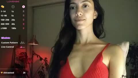 Snapshot of innocentlatiina chatting on 11, 7, 2026 Laroa online show from 11, 7, 2026