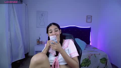 Snapshot of inocent_luna chatting on 20, 12, 2025 Luna moon online show from 20, 12, 2025