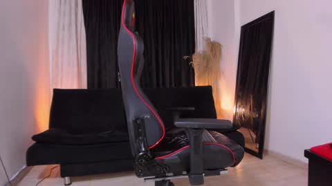 Brayan Chavez online show from 11, 4, 2026