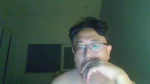 insuclee197641 online show from 7, 10, 2025