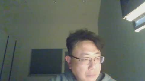 Snapshot of insuclee197641 chatting on 16, 4, 2026 insuclee197641 online show from 16, 4, 2026