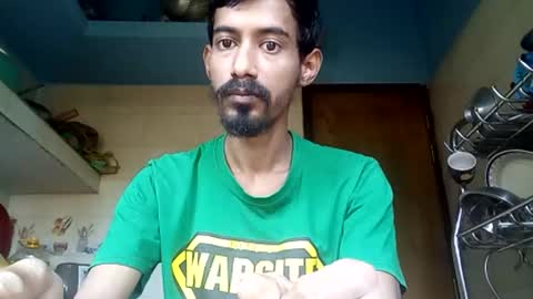 interne8famous online show from 14, 4, 2026