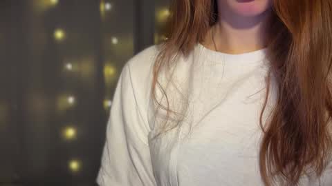 Snapshot of internetsexplorer chatting on 21, 12, 2025 Bernadette Join online show from 21, 12, 2025