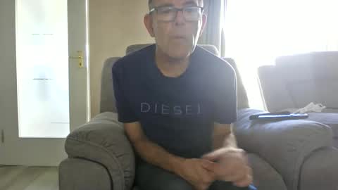 Snapshot of inthemood63 chatting on 14, 9, 2025 inthemood63 online show from 14, 9, 2025