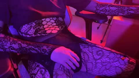 iothealien online show from 26, 10, 2025