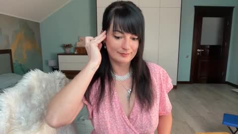 iracherrynow online show from 31, 3, 2026