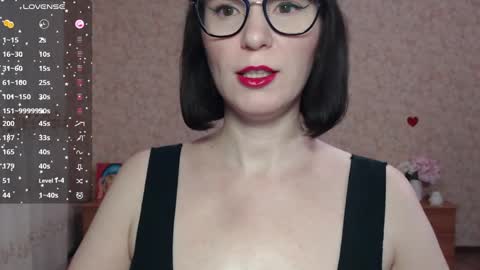 IrenLarasani online show from 26, 2, 2025