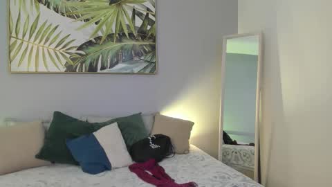 Snapshot of iriis_rosse chatting on 11, 10, 2025 Iris Rosse online show from 11, 10, 2025