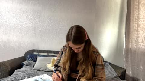 Evie online show from 16, 9, 2025