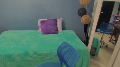 irina online show from 4, 1, 2025