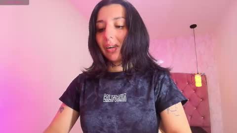 iris_77 online show from 20, 10, 2025