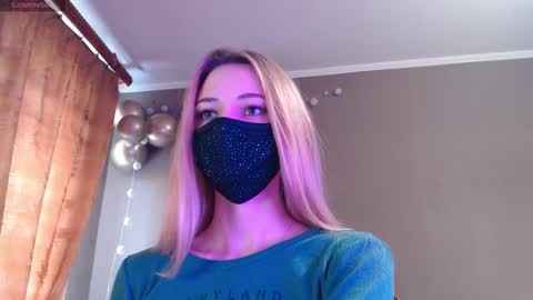 Lily online show from 10, 11, 2025