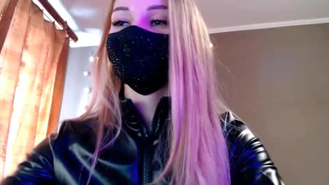 Lily online show from 23, 2, 2026