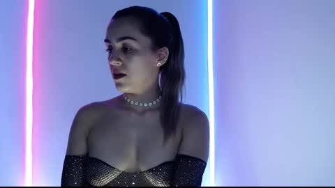 Snapshot of iris_luna_ chatting on 4, 11, 2025 Iris Luna  online show from 4, 11, 2025