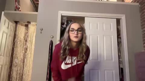 iris online show from 20, 2, 2025