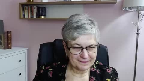 I R I S online show from 23, 12, 2024