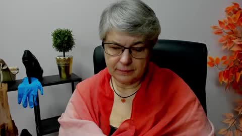 I R I S online show from 10, 2, 2025