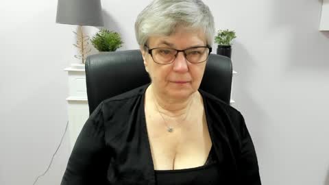 I R I S online show from 9, 4, 2026