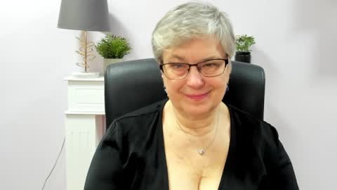 I R I S online show from 10, 4, 2026