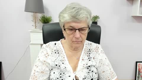 Snapshot of iris_xdesire chatting on 3, 7, 2026 I R I S online show from 3, 7, 2026