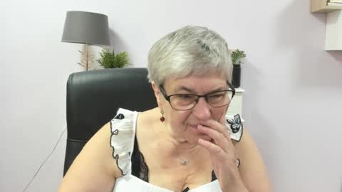 Snapshot of iris_xdesire chatting on 14, 7, 2026 I R I S online show from 14, 7, 2026