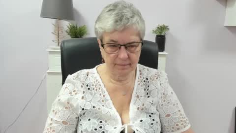 Snapshot of iris_xdesire chatting on 15, 7, 2026 I R I S online show from 15, 7, 2026