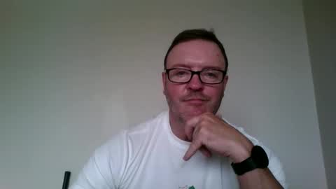 Snapshot of irish_pipe chatting on 1, 5, 2026 irish_pipe online show from 1, 5, 2026