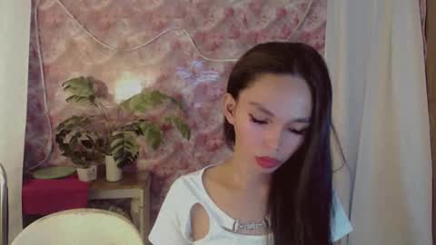 IRISH AND TRIXIE online show from 9, 6, 2026