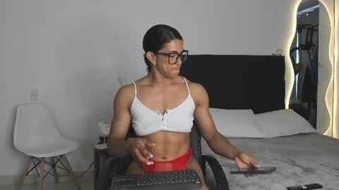 irismuscle online show from 20, 7, 2026