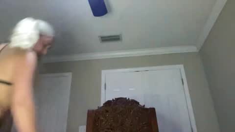 Irispink1 online show from 20, 12, 2025