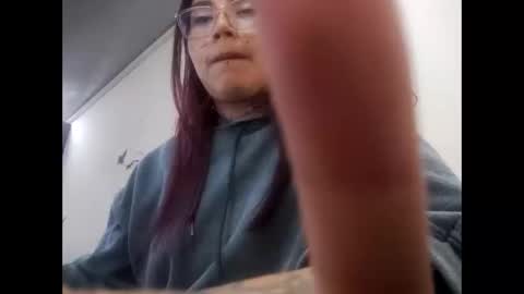 Snapshot of iriss_cardenas chatting on 2, 5, 2026 iriss_cardenas online show from 2, 5, 2026