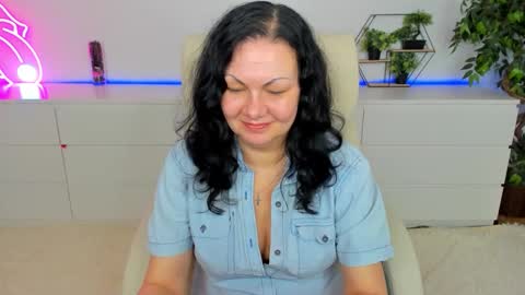 Iris online show from 5, 3, 2026