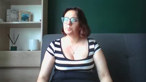 Snapshot of irresistibleparis chatting on 14, 7, 2026 Paris online show from 14, 7, 2026