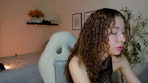 Snapshot of isa_____ chatting on 29, 4, 2026 isa_____ online show from 29, 4, 2026