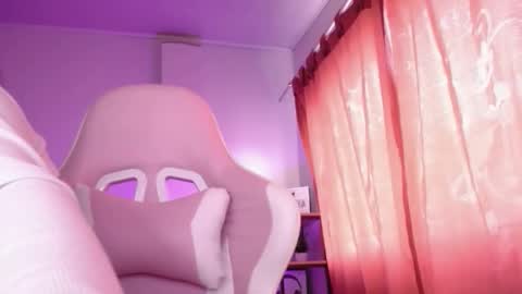 Isabella  online show from 14, 11, 2025