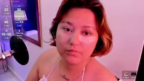 Snapshot of isa_grey_ chatting on 12, 10, 2025 Isa online show from 12, 10, 2025