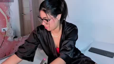 oIssaJonneso online show from 16, 4, 2026