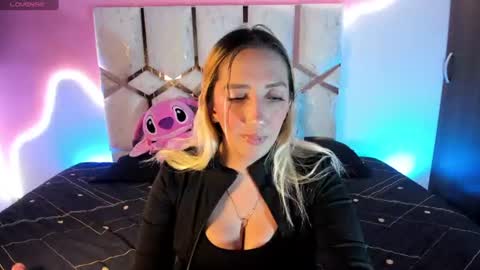 Snapshot of isa_klein chatting on 28, 7, 2026 isa_klein online show from 28, 7, 2026