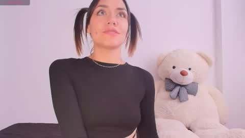 Snapshot of isa_laurentt chatting on 13, 2, 2025 Isabella Laurentt  online show from 13, 2, 2025