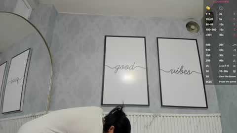 Snapshot of isa_little4u chatting on 24, 6, 2026 online show from 24, 6, 2026