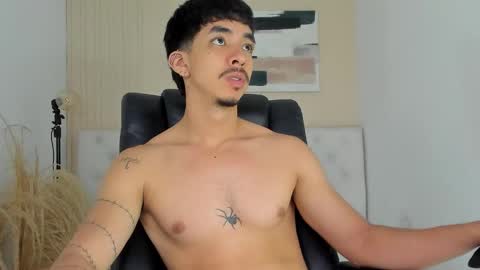 isaac_cryston online show from 13, 2, 2026