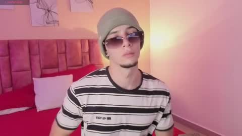 isaacblaze  online show from 15, 5, 2026