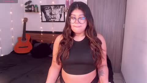 Snapshot of isabel_art chatting on 22, 2, 2025 Call me ISA online show from 22, 2, 2025