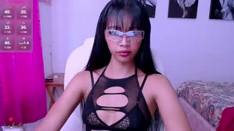 Snapshot of isabel_bailey chatting on 7, 7, 2026 isabel online show from 7, 7, 2026