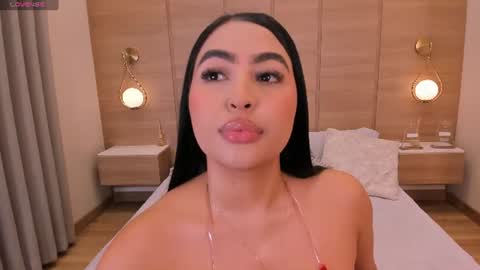 Snapshot of isabel_millher chatting on 11, 6, 2026 Isa online show from 11, 6, 2026