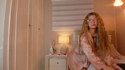 Snapshot of isabela__x chatting on 8, 5, 2026 isabela__x online show from 8, 5, 2026