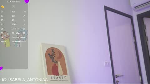 Snapshot of isabela_antonia_ chatting on 25, 9, 2025 online show from 25, 9, 2025