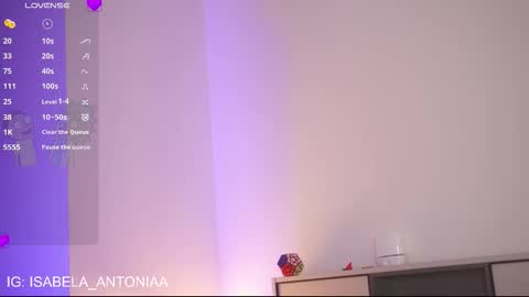 Snapshot of isabela_antonia_ chatting on 20, 10, 2025 online show from 20, 10, 2025